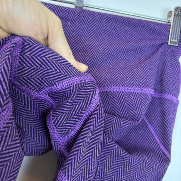 Lululemon Rebel Runner Crop Size 4 - Picture 11 of 15